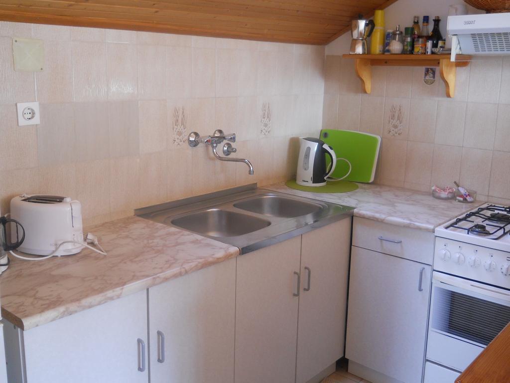 Ada Novak Apartment *